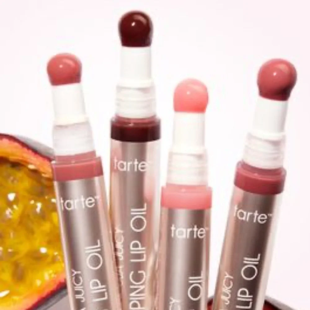 ⚡️💕Tarte Buffed Apricot Plumping Lip Oil